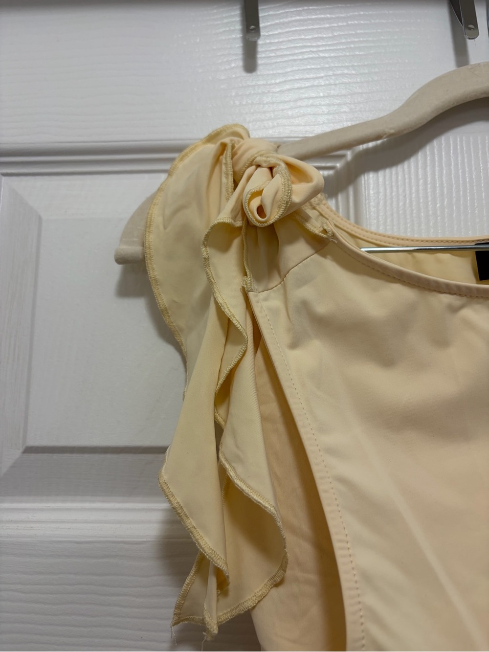 Lioness Rendezvous Ruffle Set - Picture 3 of 3